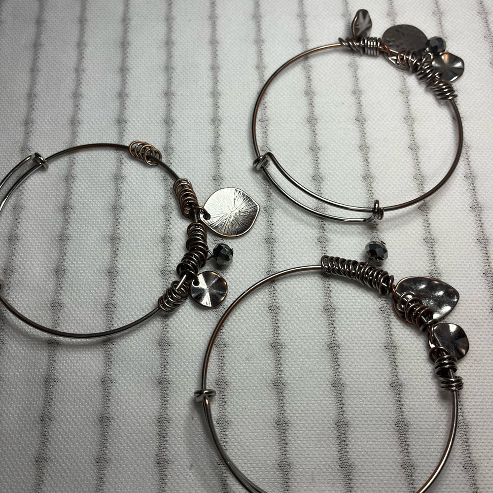 Silver-Tone Charm Bangles Stackable Bracelet Trio
